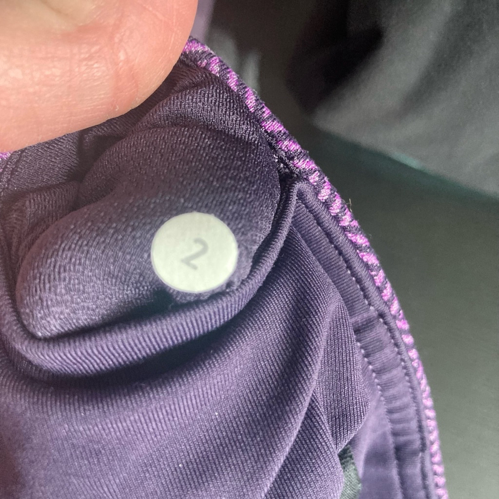 Women's Lululemon Leggings, Size 2, Purple - Picture 3 of 4